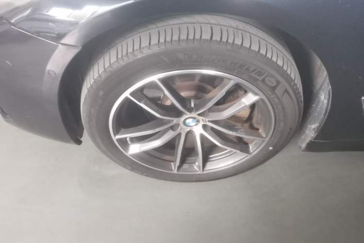 Used BMW 5 Series 2022 Restyled 525Li M Sport Package Left Front Wheel Hub