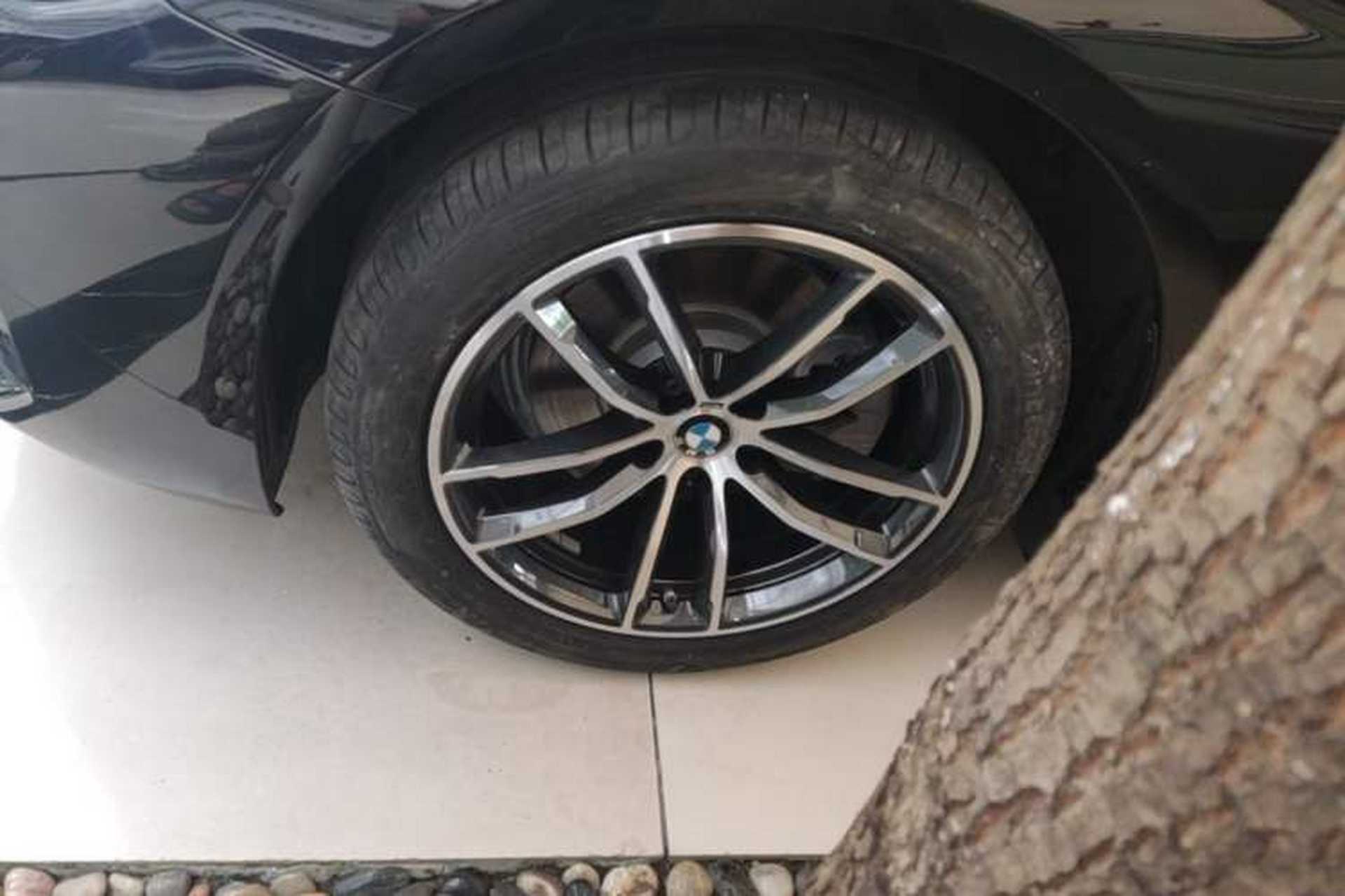 Used BMW 5 Series 2022 Restyled 525Li M Sport Package Left Front Wheel Hub