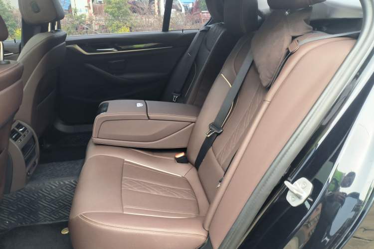 Used BMW 5 Series 2022 Second Facelift 525Li M Sport Package Left Rear Seat