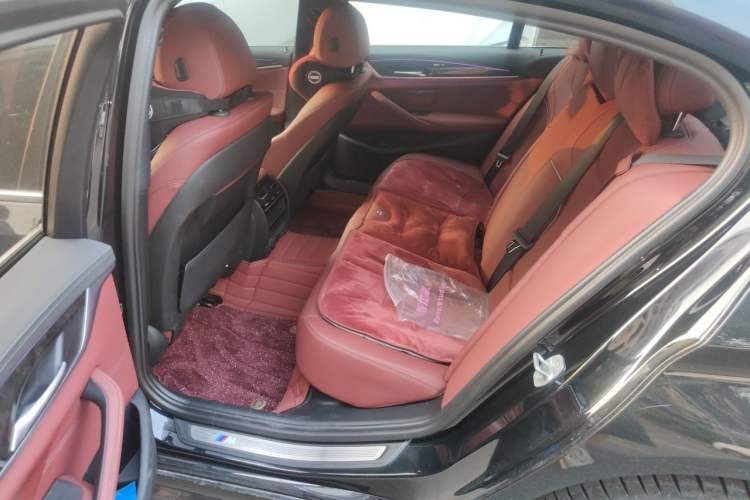 Used BMW 5 Series 2022 Restyled 525Li M Sport Package Left Rear Seat