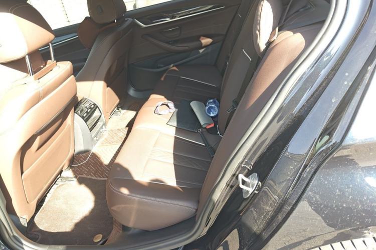 Used BMW 5 Series 2022 Restyled 525Li M Sport Package Left Rear Seat