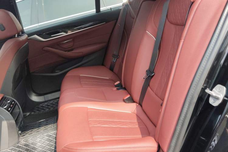 Used BMW 5 Series 2022 Second Facelift 525Li M Sport Package Left Rear Seat