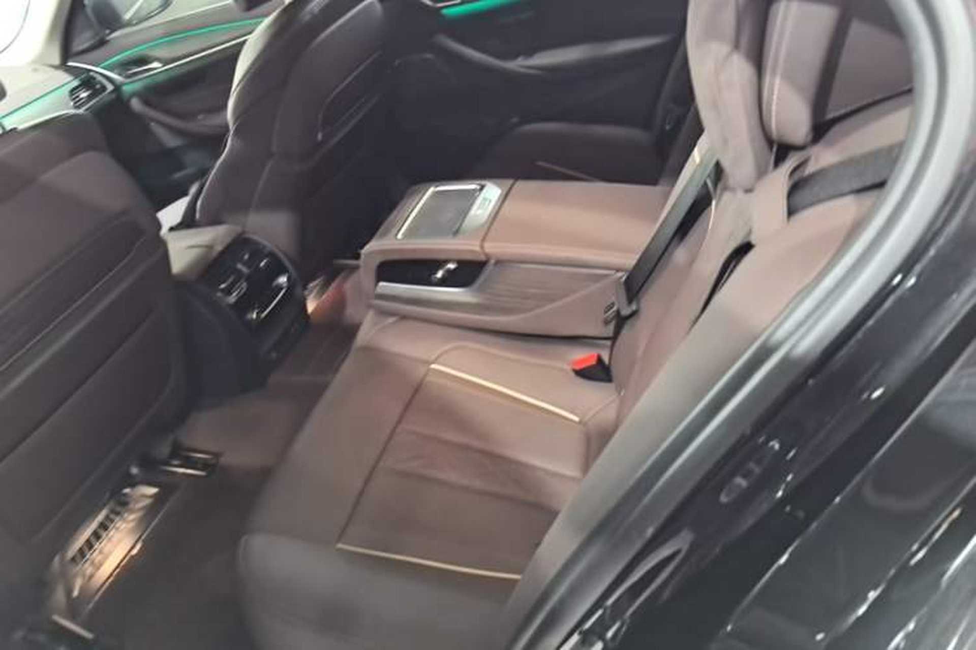 Used BMW 5 Series 2022 Second Facelift 530Li Luxury Edition Premium Package Left Rear Seat