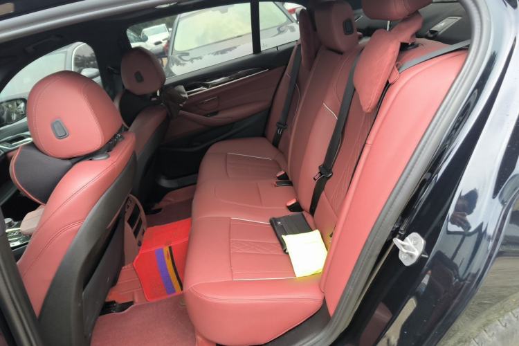 Used BMW 5 Series 2022 525Li Luxury Package Left Rear Seat