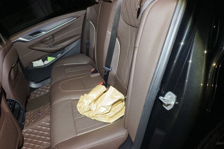 Used BMW 5 Series 2022 530Li Leading Model M Sport Package Left Rear Seat