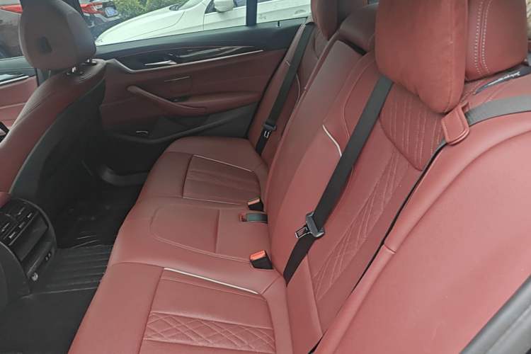 Used BMW 5 Series 2022 Restyled 525Li M Sport Package Left Rear Seat