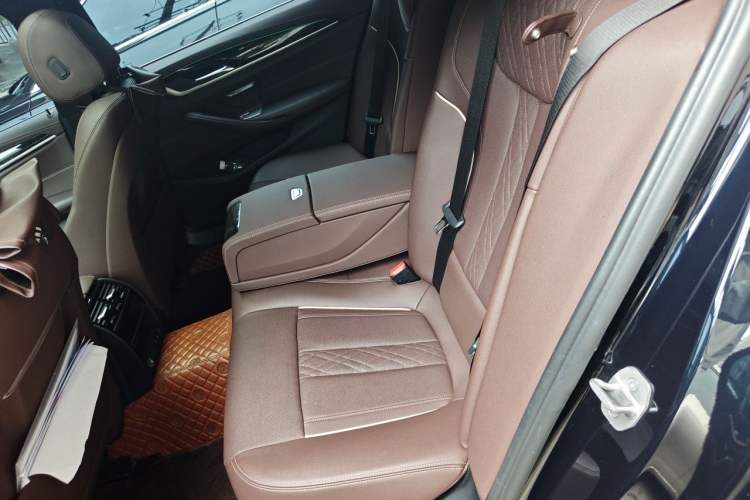 Used BMW 5 Series 2022 Restyled 525Li M Sport Package Left Rear Seat