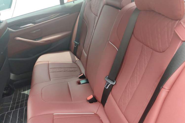 Used BMW 5 Series 2022 525Li M Sport Package Left Rear Seat