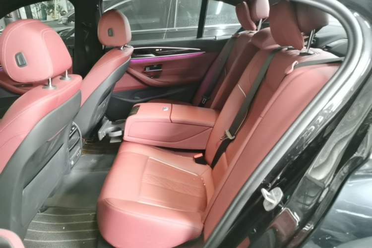 Used BMW 5 Series 2022 Second Facelift 525Li M Sport Package Left Rear Seat