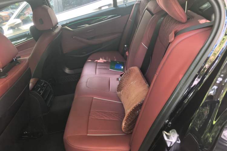 Used BMW 5 Series 2022 Second Facelift 525Li M Sport Package Left Rear Seat