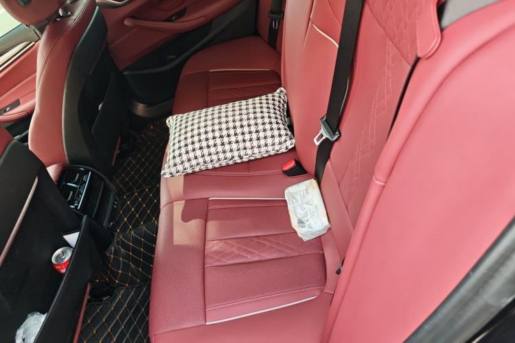Used BMW 5 Series 2022 Second Facelift 525Li M Sport Package Left Rear Seat