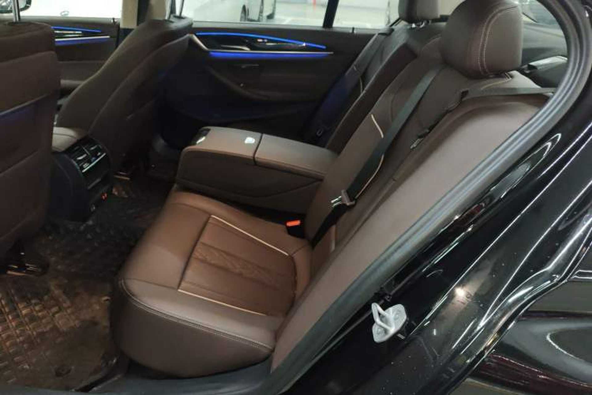 Used BMW 5 Series 2022 Second Facelift 525Li Luxury Package Left Rear Seat