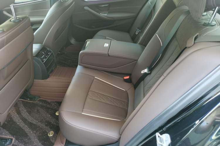 Used BMW 5 Series 2022 Second Facelift 525Li M Sport Package Left Rear Seat