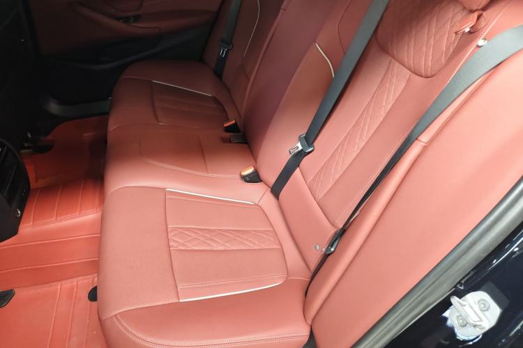 Used BMW 5 Series 2022 Restyled 530Li Leading Edition M Sport Package Left Rear Seat