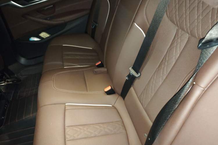 Used BMW 5 Series 2022 Restyled 525Li M Sport Package Left Rear Seat