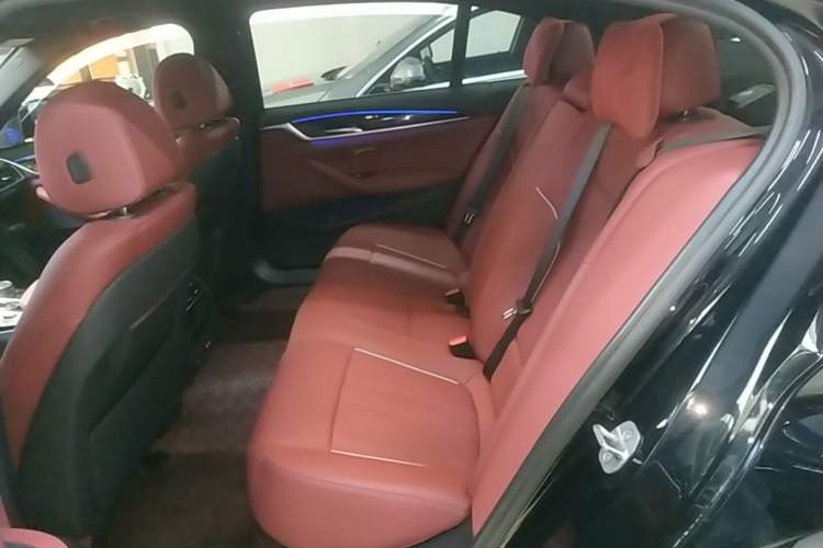 Used BMW 5 Series 2022 Second Facelift 525Li M Sport Package Left Rear Seat