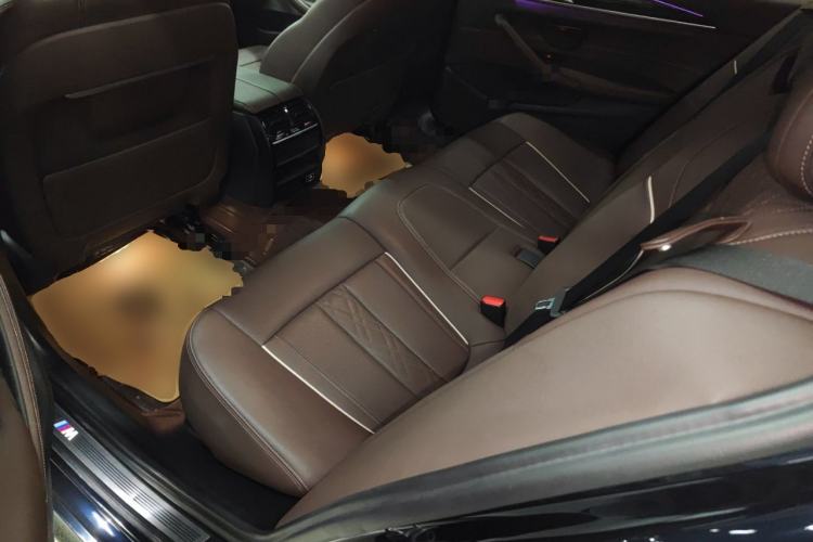 Used BMW 5 Series 2022 Restyled 525Li M Sport Package Left Rear Seat