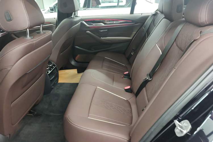 Used BMW 5 Series 2022 Restyled 525Li M Sport Package Left Rear Seat
