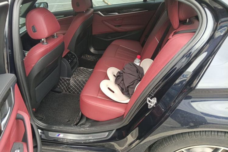 Used BMW 5 Series 2022 Restyled 525Li M Sport Package Left Rear Seat