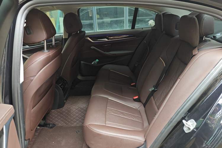 Used BMW 5 Series 2022 Restyled 525Li M Sport Package Left Rear Seat
