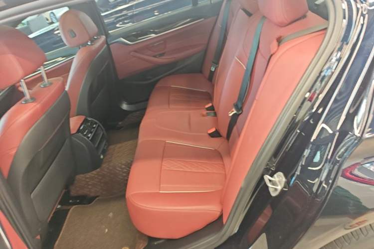 Used BMW 5 Series 2022 Restyled 525Li M Sport Package Left Rear Seat