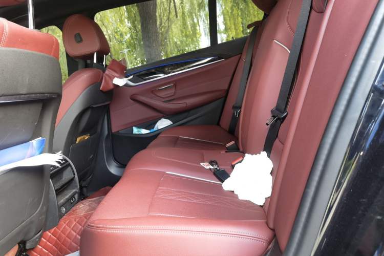 Used BMW 5 Series 2022 Restyled 525Li M Sport Package Left Rear Seat