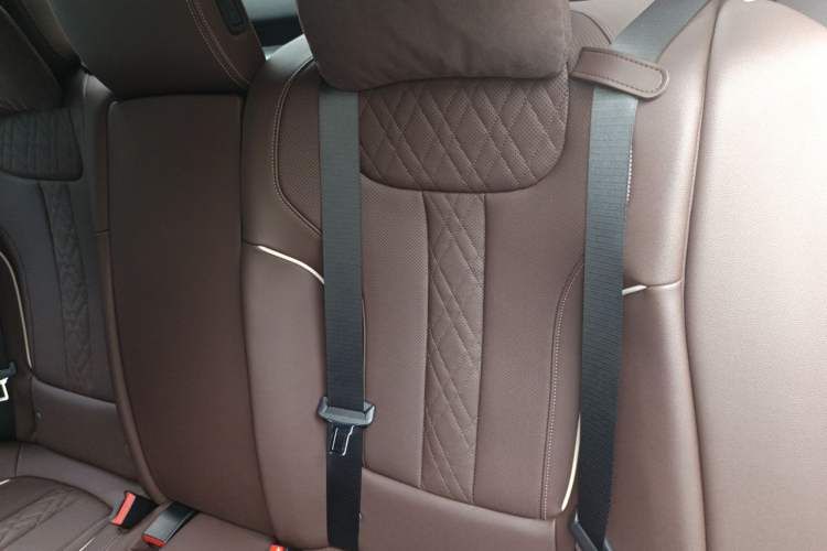 Used BMW 5 Series 2022 Second Facelift 525Li M Sport Package Left Rear Seat