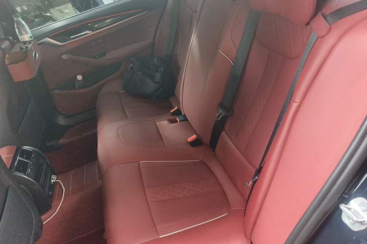 Used BMW 5 Series 2022 Restyled 525Li M Sport Package Left Rear Seat