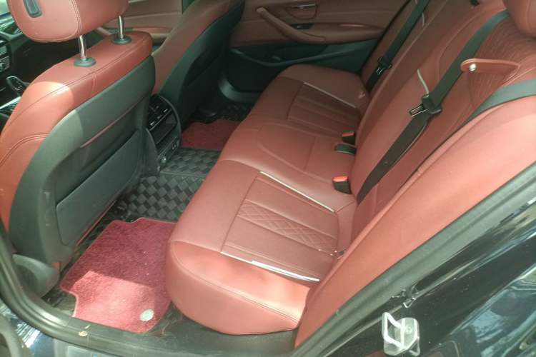 Used BMW 5 Series 2022 Restyled 525Li M Sport Package Left Rear Seat