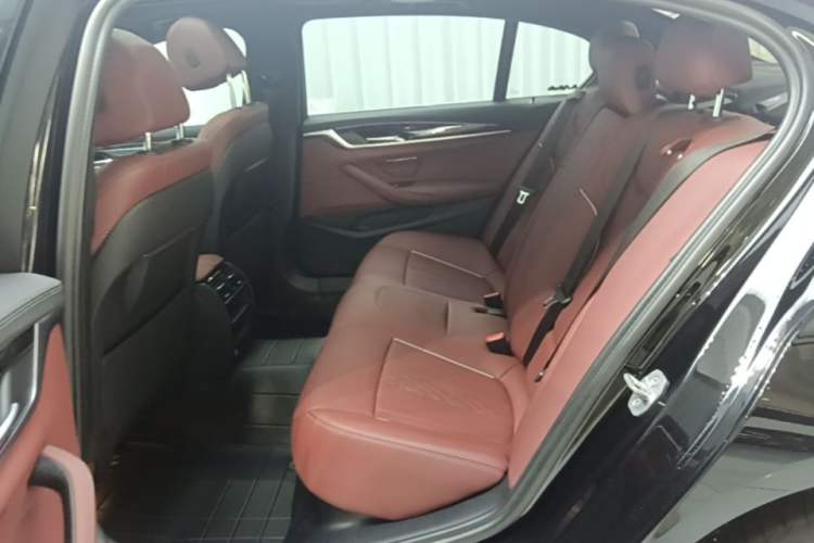 Used BMW 5 Series 2022 Restyled 525Li M Sport Package Left Rear Seat