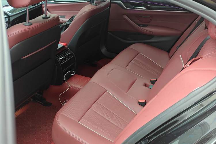 Used BMW 5 Series 2022 Restyled 525Li M Sport Package Left Rear Seat