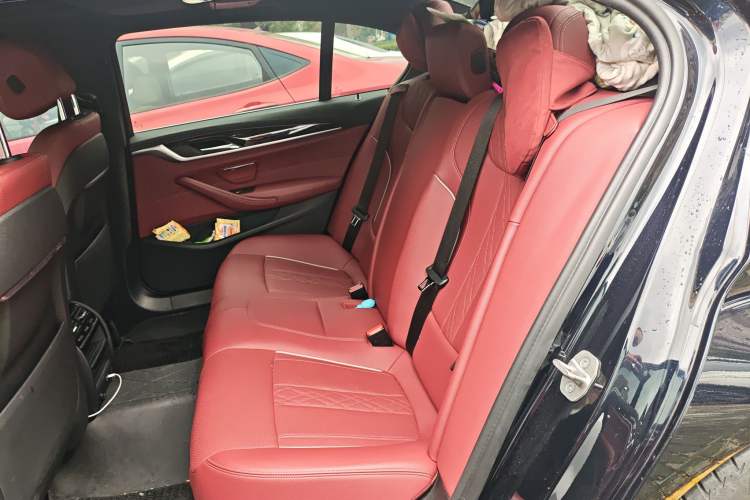 Used BMW 5 Series 2022 Restyled 525Li M Sport Package Left Rear Seat