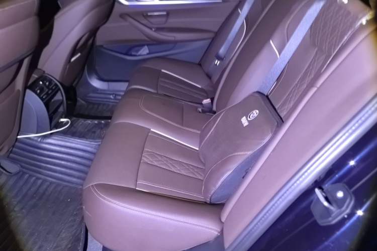 Used BMW 5 Series 2022 Second Facelift 525Li M Sport Package Left Rear Seat
