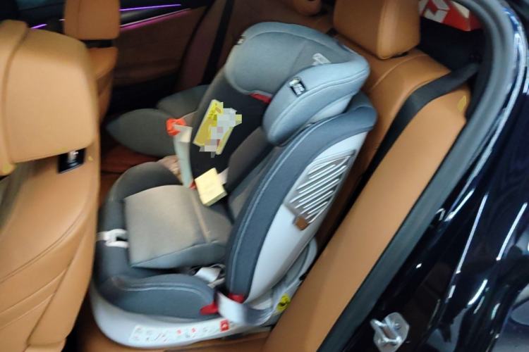 Used BMW 5 Series 2022 Restyled 540i Luxury Edition M Sport Package Left Rear Seat