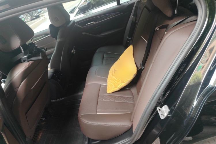 Used BMW 5 Series 2022 Restyled 525Li M Sport Package Left Rear Seat