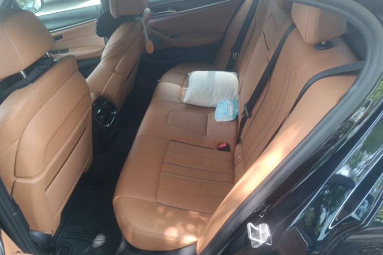 Used BMW 5 Series 2022 Restyled 540i Luxury Edition M Sport Package Left Rear Seat