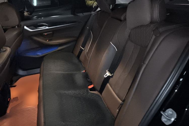 Used BMW 5 Series 2022 Restyled 525Li Luxury Package Left Rear Seat
