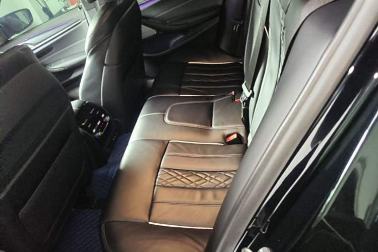 Used BMW 5 Series 2022 Restyled 540i Luxury Edition M Sport Package Left Rear Seat
