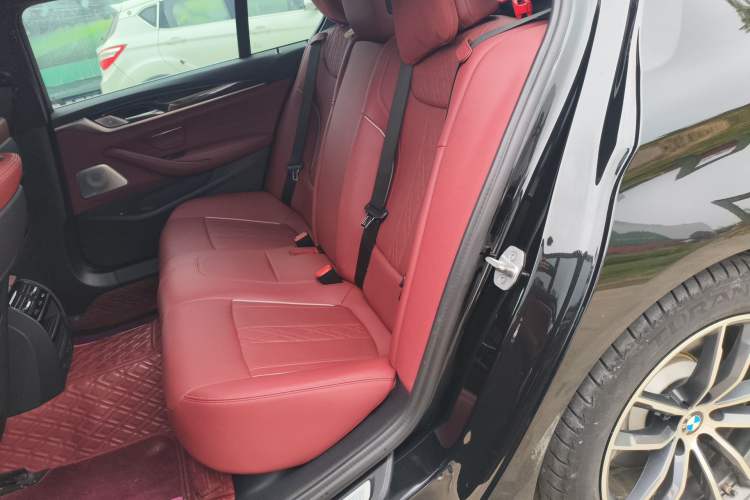 Used BMW 5 Series 2022 Restyled 525Li M Sport Package Left Rear Seat