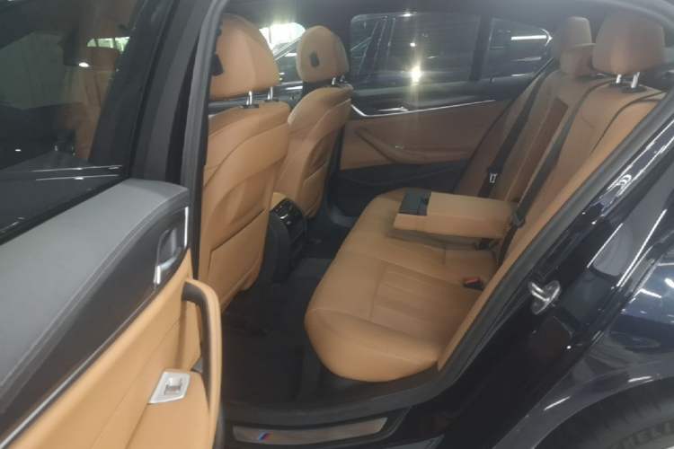 Used BMW 5 Series 2022 Restyled 525i M Sport Package Left Rear Seat