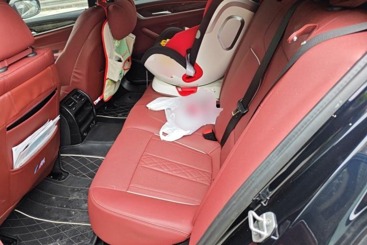 Used BMW 5 Series 2022 Restyled 525Li M Sport Package Left Rear Seat