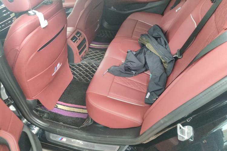 Used BMW 5 Series 2022 Second Facelift 525Li M Sport Package Left Rear Seat