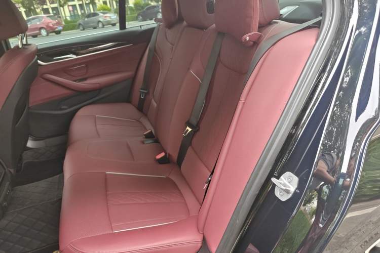 Used BMW 5 Series 2022 Restyled 525Li M Sport Package Left Rear Seat