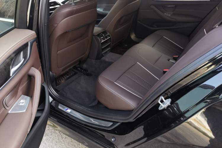 Used BMW 5 Series 2022 Second Facelift 525Li M Sport Package Left Rear Seat