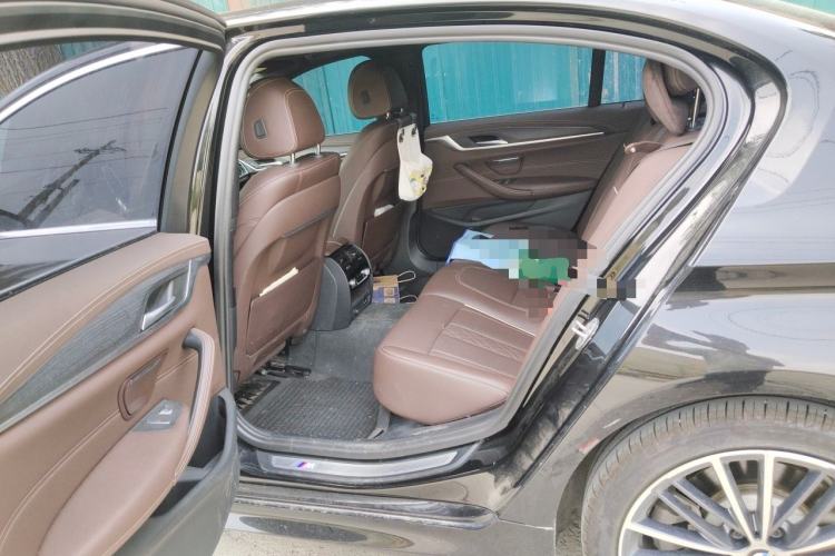 Used BMW 5 Series 2022 Revised Version 530Li xDrive M Sport Package Left Rear Seat