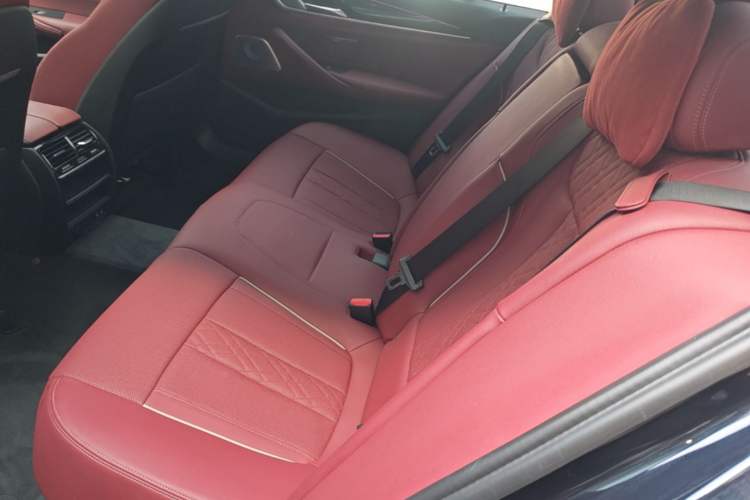 Used BMW 5 Series 2022 Restyled 525Li M Sport Package Left Rear Seat