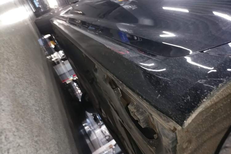 Used BMW 5 Series 2022 Second Facelift 525Li M Sport Package Left Side Sill