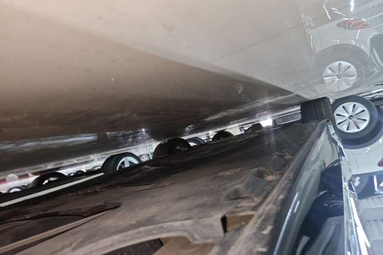 Used BMW 5 Series 2022 Restyled 530Li Leading Edition M Sport Package Left Side Sill