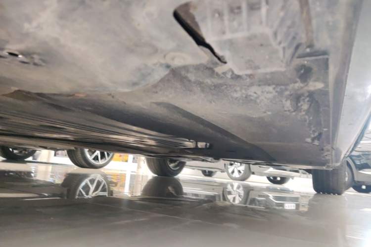 Used BMW 5 Series 2022 Restyled 525Li M Sport Package Left Side Sill