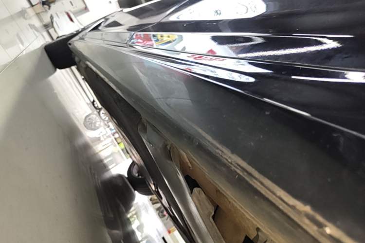 Used BMW 5 Series 2022 Restyled 530Li Leading Edition M Sport Package Left Side Sill
